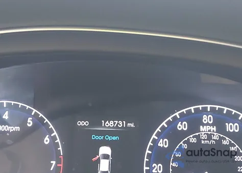 2013 Hyundai Genesis 3.8 z USA, uszkodzony, nr VIN KMHGC4DD1DU224852